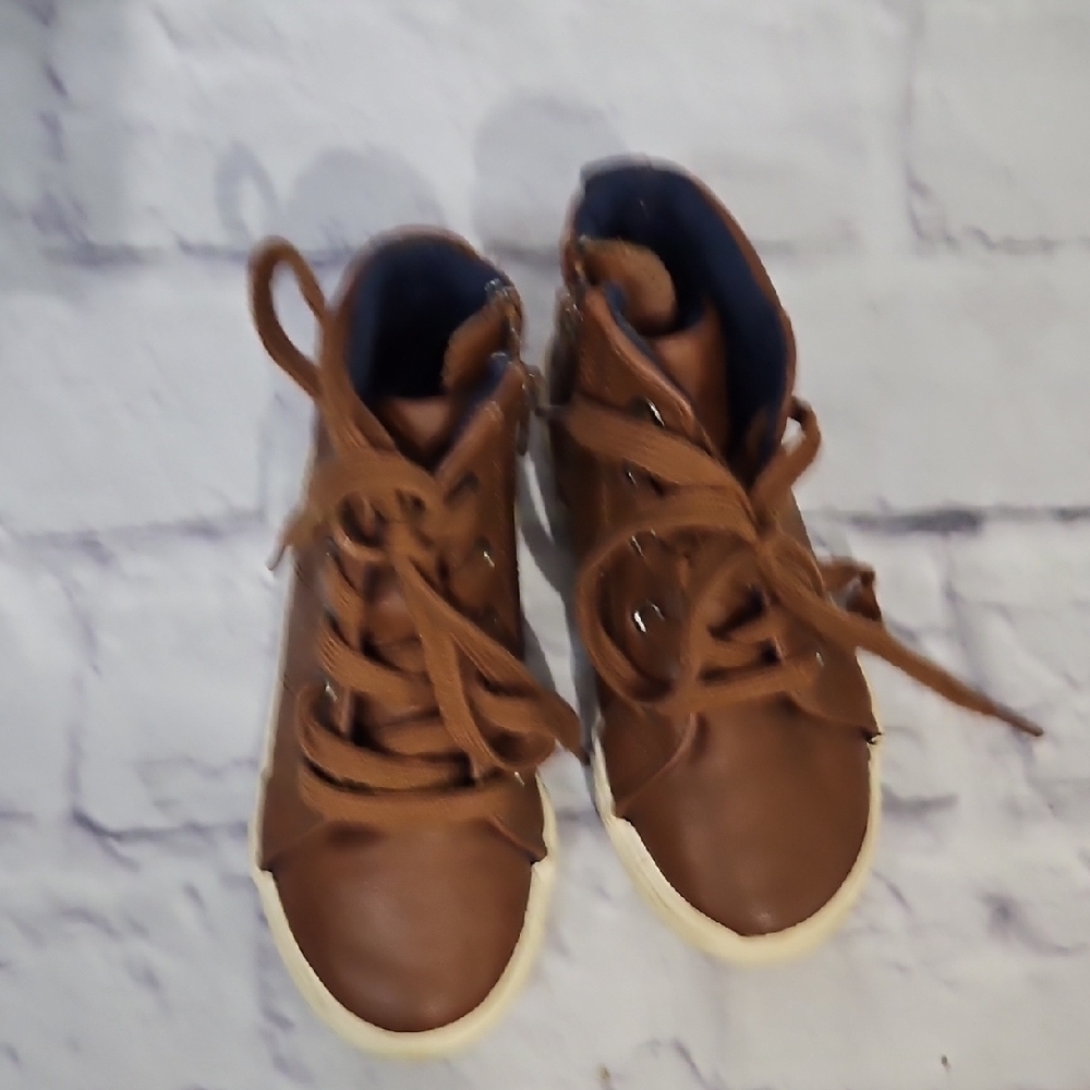 Cat & Jack Kids' Brown Lace-Up High Top Sneakers - Picture 4 of 6